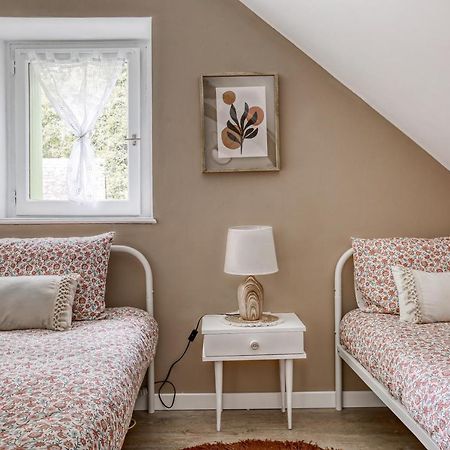 Gite L'Escale - Maison De Charme Chambellay Eksteriør billede