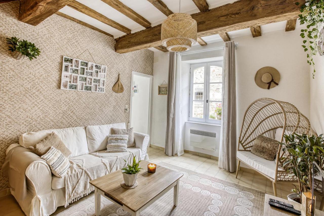 Gite L'Escale - Maison De Charme Chambellay Eksteriør billede